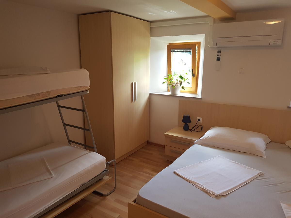 Domacija Vodnik & Apartments Cerklje na Gorenjskem Bagian luar foto